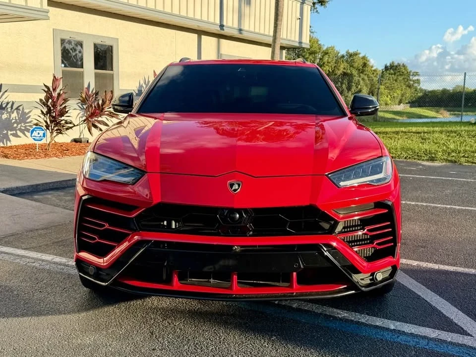 2019 Lamborghini Urus - Image 2 of 13