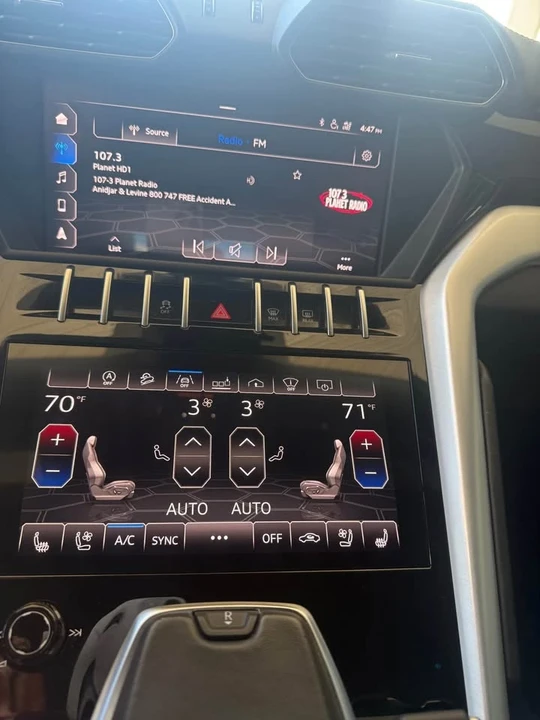 2019 Lamborghini Urus - Image 11 of 18