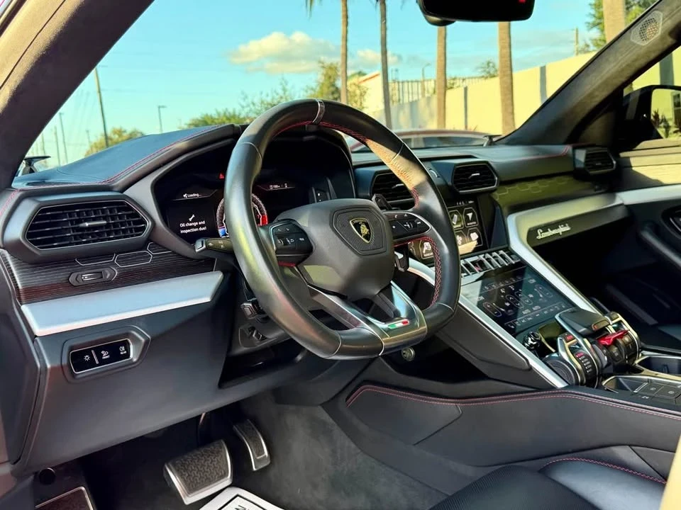 2019 Lamborghini Urus - Image 8 of 13