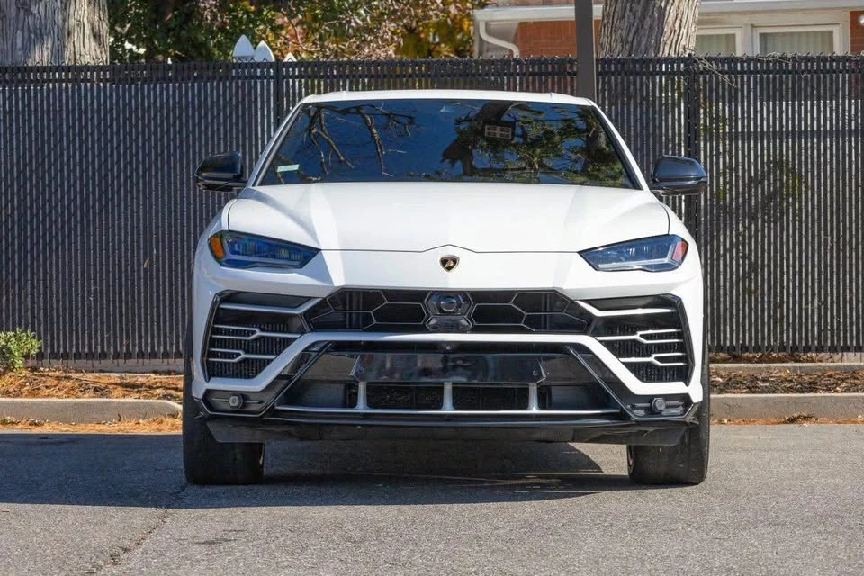 2019 Lamborghini Urus - Image 3 of 17