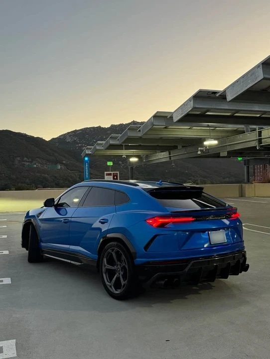 2019 Lamborghini Urus - Image 3 of 20