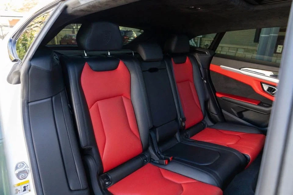 2019 Lamborghini Urus - Image 16 of 17
