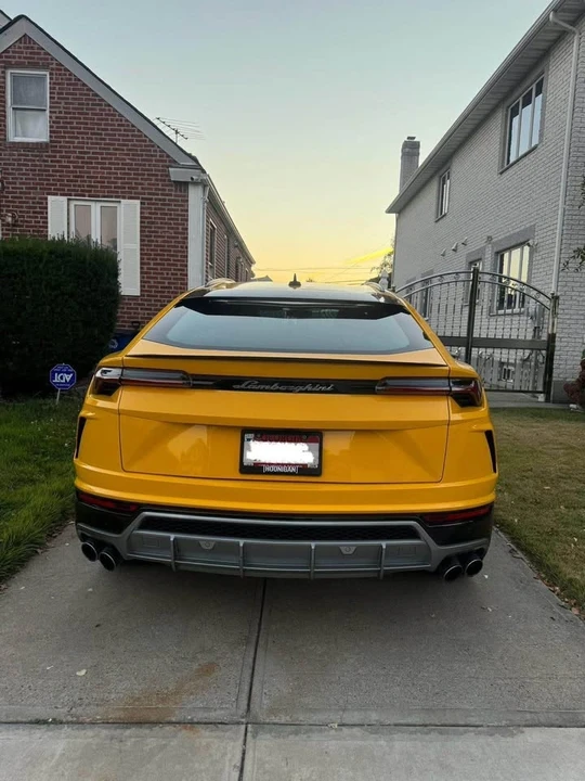 2019 Lamborghini Urus - Image 5 of 8