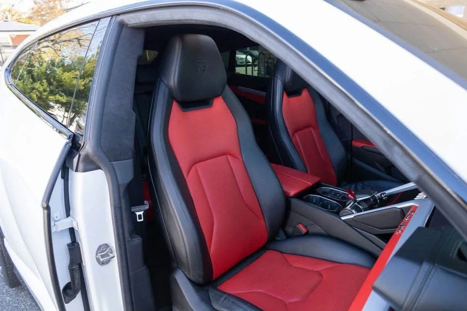 2019 Lamborghini Urus - Image 13 of 17