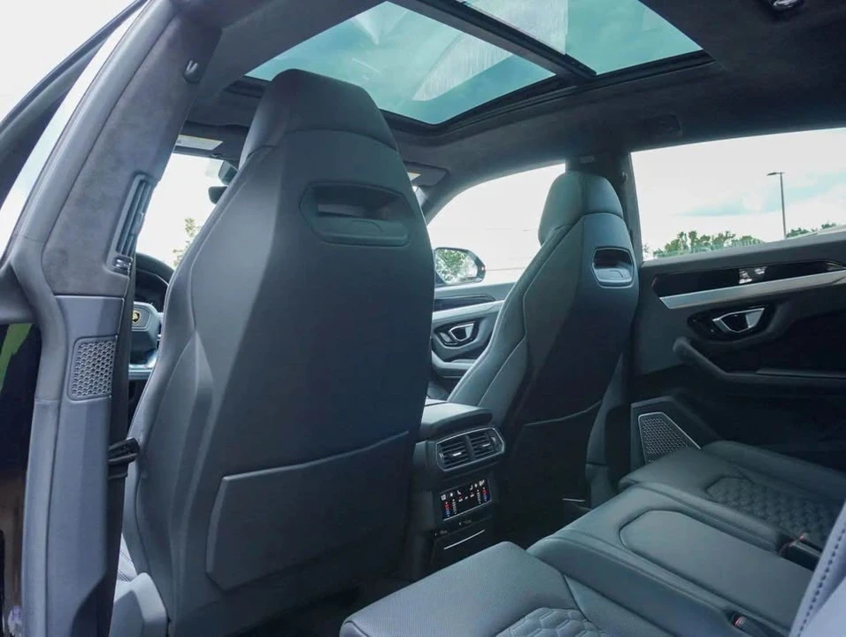 2019 Lamborghini Urus - Image 13 of 18
