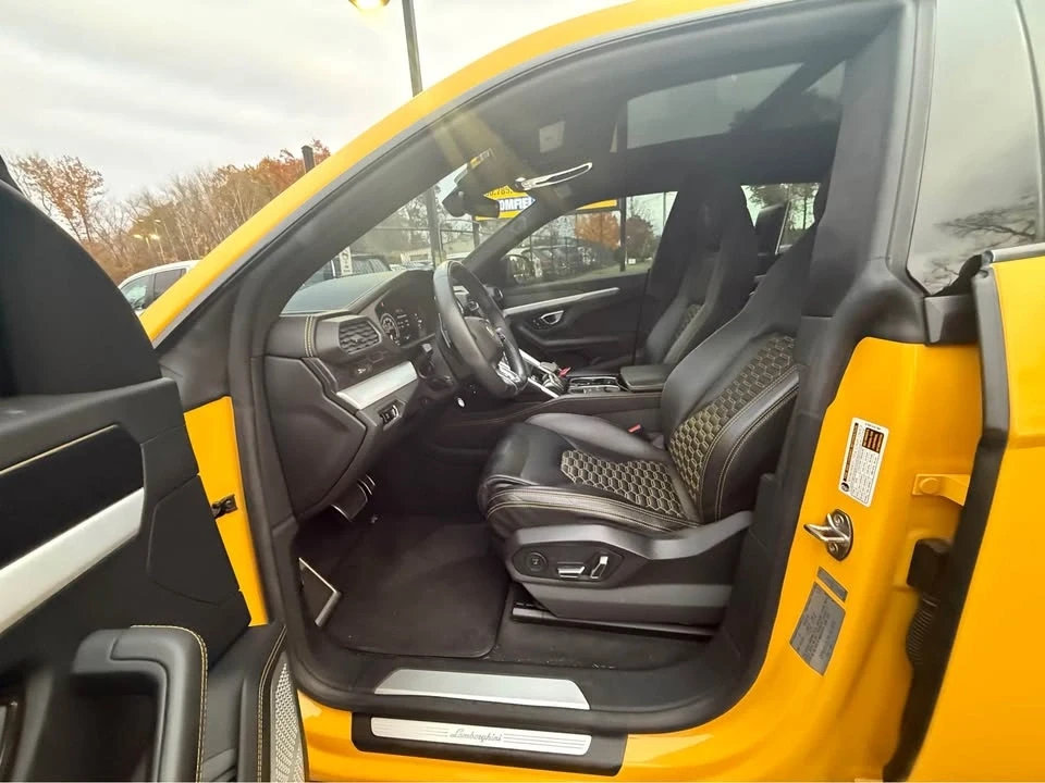 2019 Lamborghini Urus - Image 10 of 20