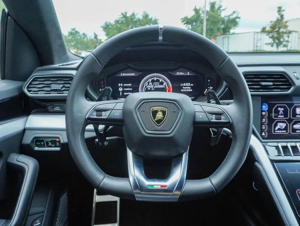 2019 Lamborghini Urus - Image 11 of 18