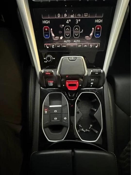 2019 Lamborghini Urus - Image 19 of 20