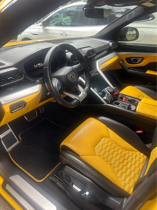 2019 Lamborghini Urus - Image 7 of 15