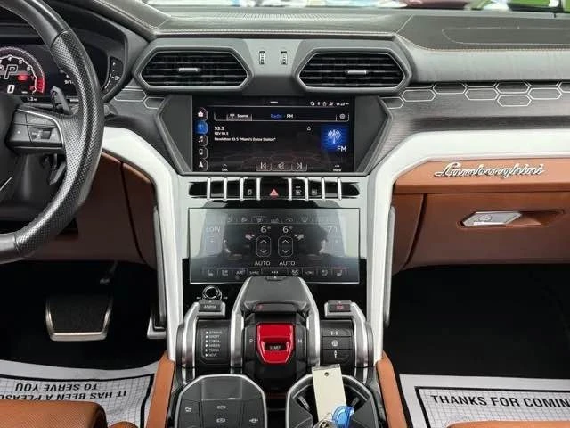 2019 Lamborghini Urus - Image 14 of 17