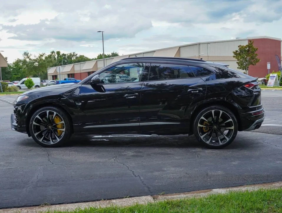2019 Lamborghini Urus - Image 7 of 18