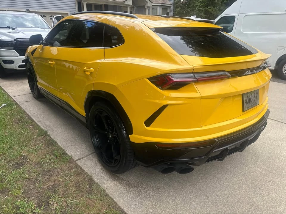 2019 Lamborghini Urus - Image 3 of 15