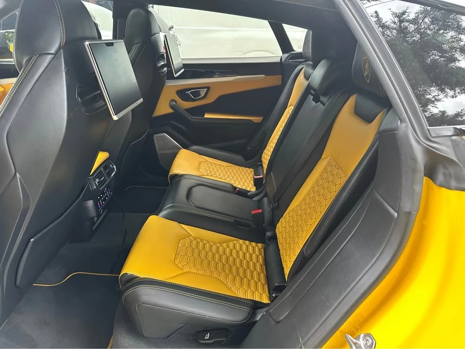 2019 Lamborghini Urus - Image 13 of 15