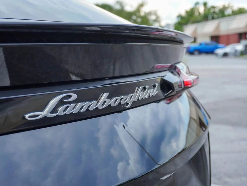 2019 Lamborghini Urus - Image 6 of 18