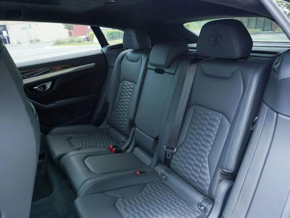 2019 Lamborghini Urus - Image 11 of 18