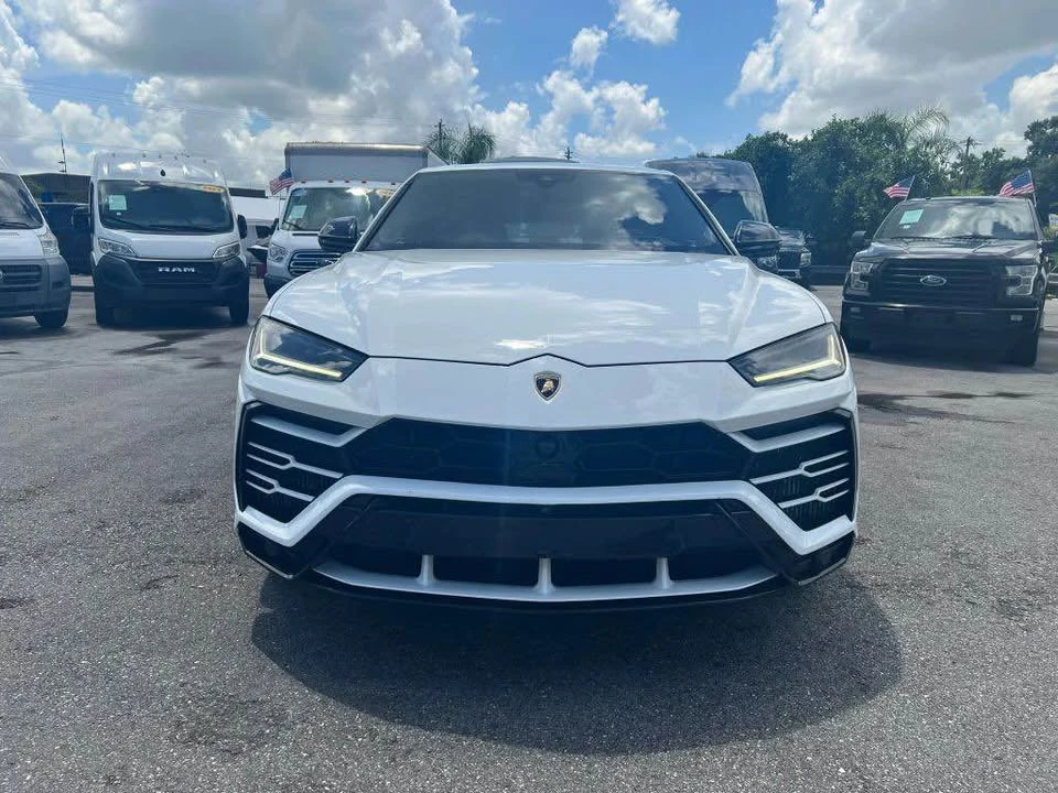 2019 Lamborghini Urus - Image 2 of 10