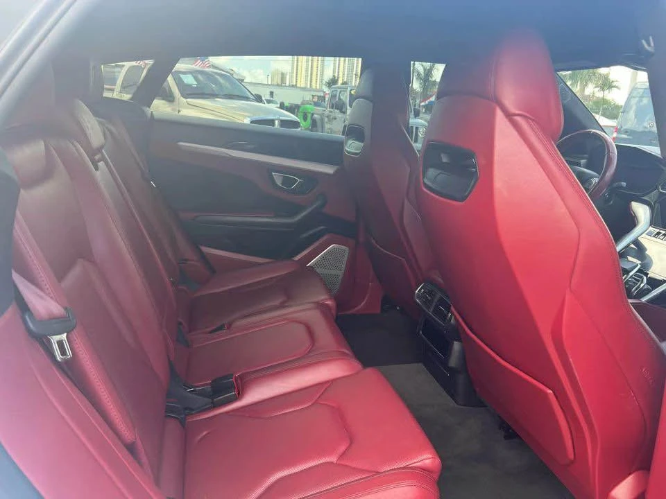 2019 Lamborghini Urus - Image 10 of 10