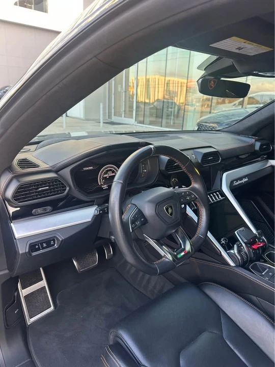 2019 Lamborghini Urus - Image 9 of 12