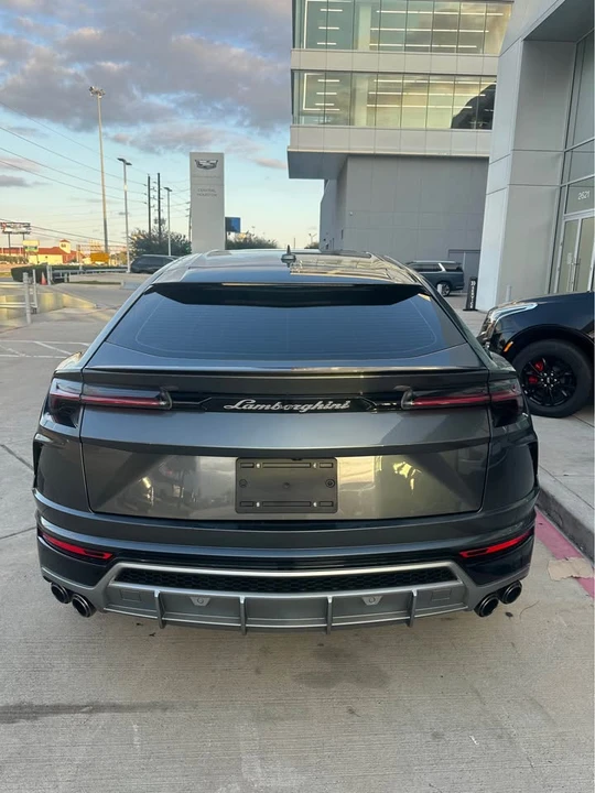 2019 Lamborghini Urus - Image 5 of 12