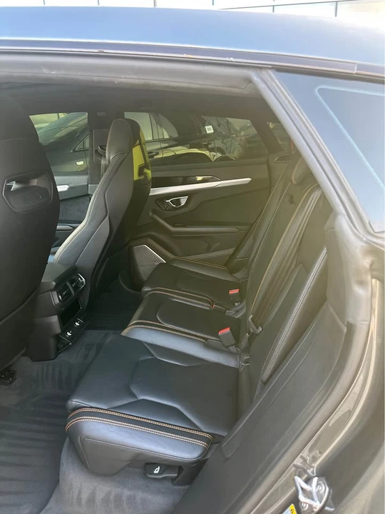 2019 Lamborghini Urus - Image 10 of 12