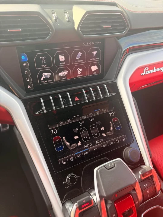 2019 Lamborghini Urus - Image 16 of 17
