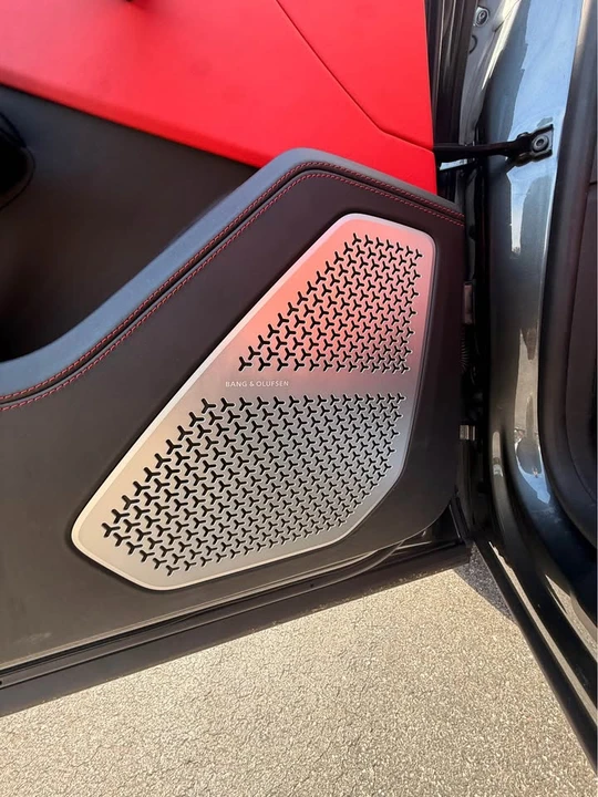 2019 Lamborghini Urus - Image 12 of 17