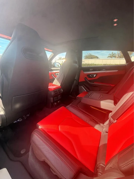 2019 Lamborghini Urus - Image 13 of 17