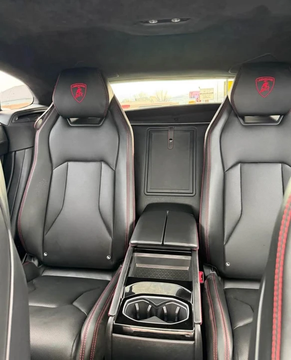 2019 Lamborghini Urus - Image 7 of 10
