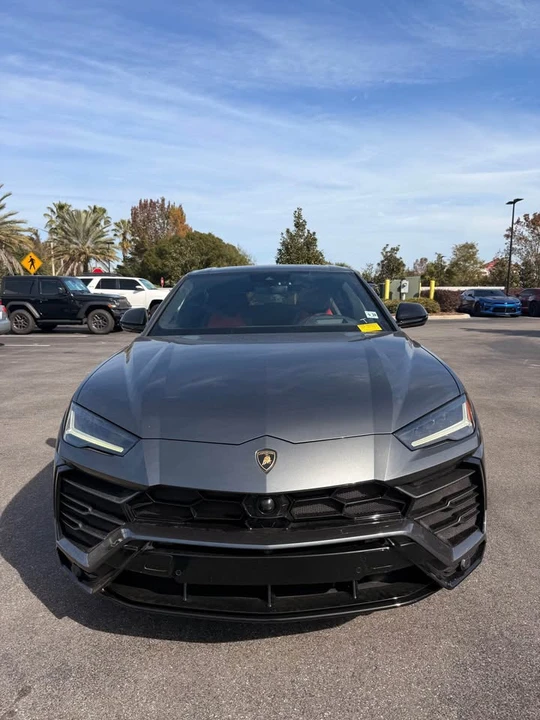 2019 Lamborghini Urus - Image 11 of 17