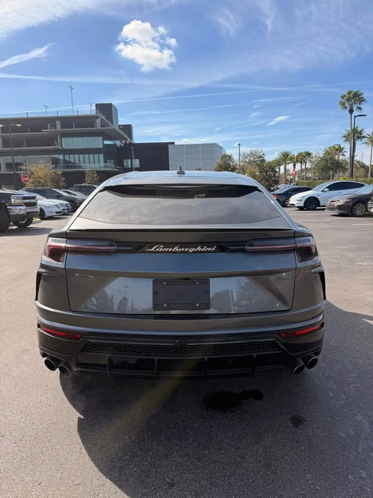 2019 Lamborghini Urus - Image 5 of 17