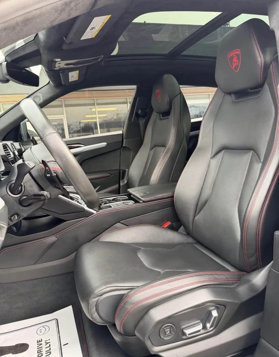 2019 Lamborghini Urus - Image 3 of 10