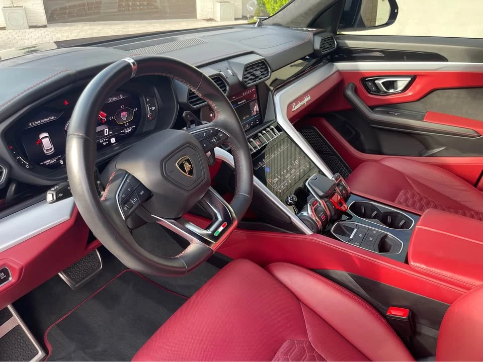 2019 Lamborghini Urus - Image 7 of 17