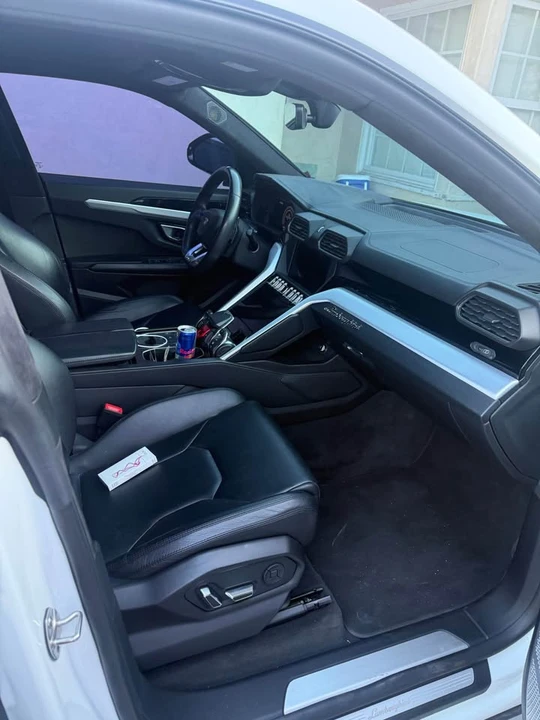 2019 Lamborghini Urus - Image 7 of 8