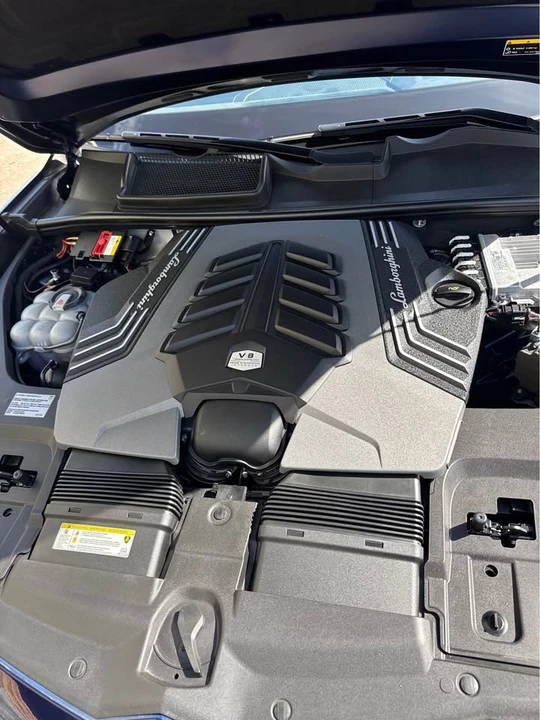 2019 Lamborghini Urus - Image 10 of 14