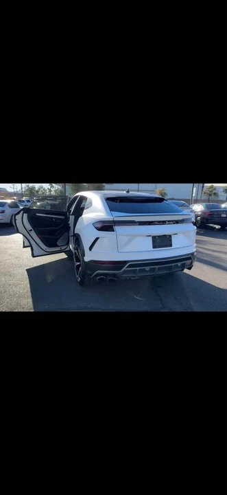 2019 Lamborghini Urus - Image 5 of 20