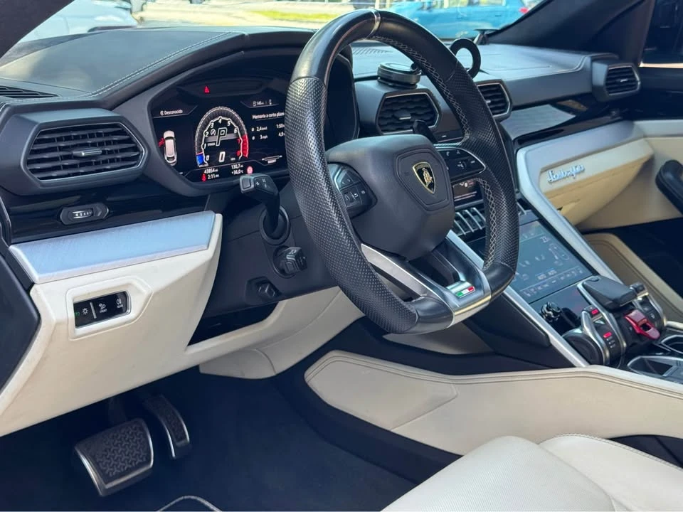 2019 Lamborghini Urus - Image 11 of 14