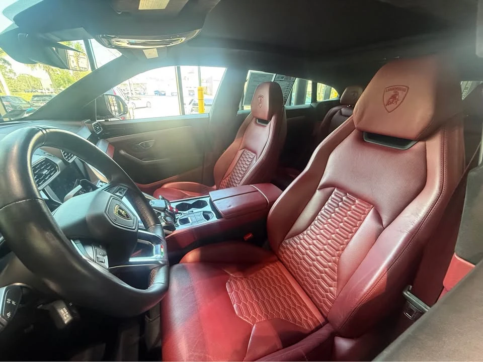 2019 Lamborghini Urus - Image 4 of 4
