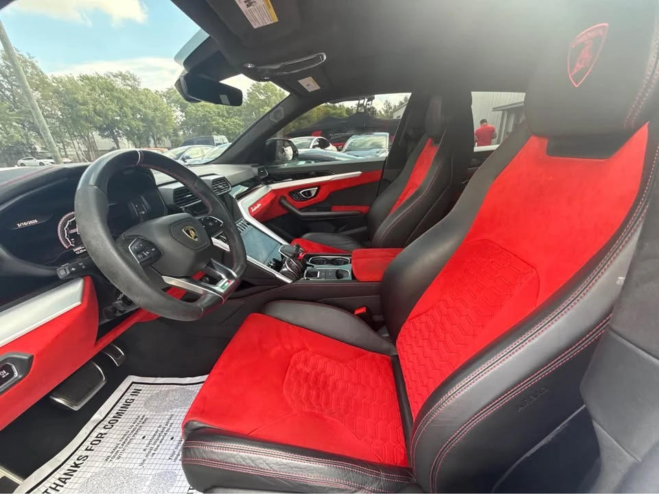 2019 Lamborghini Urus - Image 7 of 8