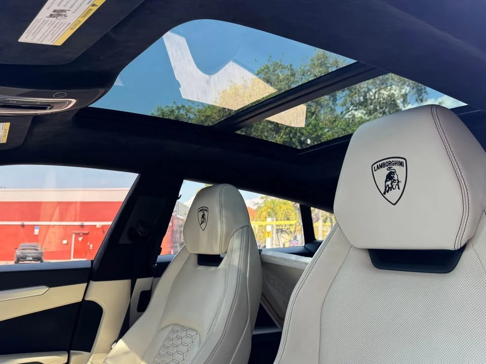 2019 Lamborghini Urus - Image 13 of 14