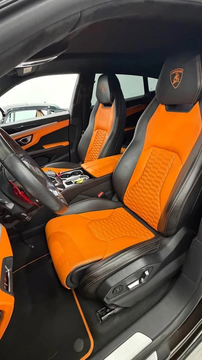 2019 Lamborghini Urus - Image 2 of 19