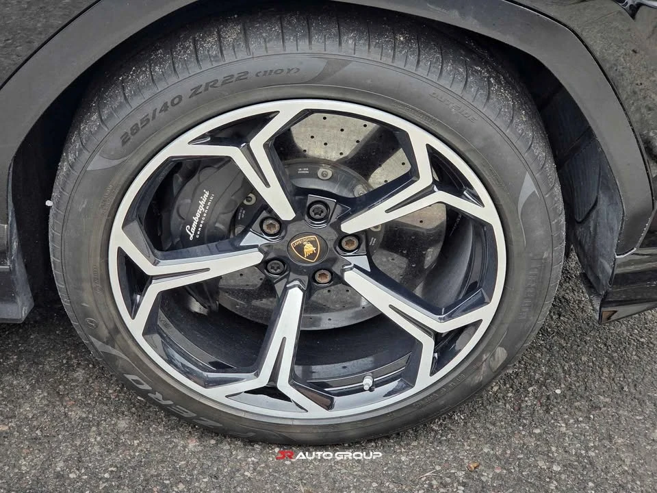 2019 Lamborghini Urus - Image 9 of 20