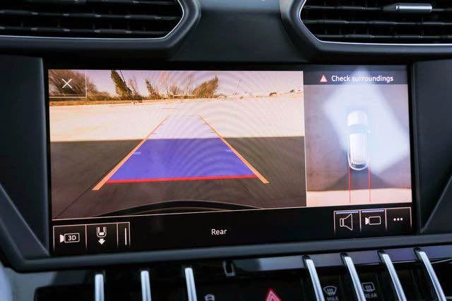 2019 Lamborghini Urus - Image 7 of 20