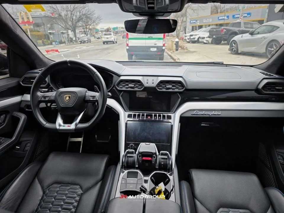 2019 Lamborghini Urus - Image 9 of 20