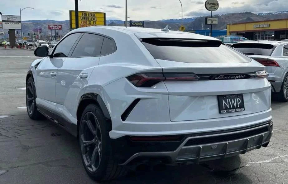2019 Lamborghini Urus - Image 2 of 5