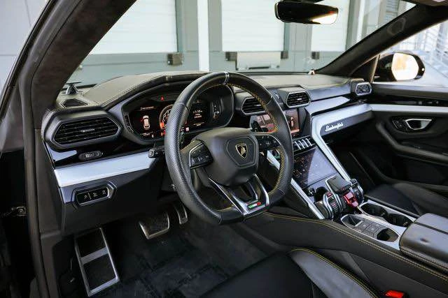2019 Lamborghini Urus - Image 11 of 20