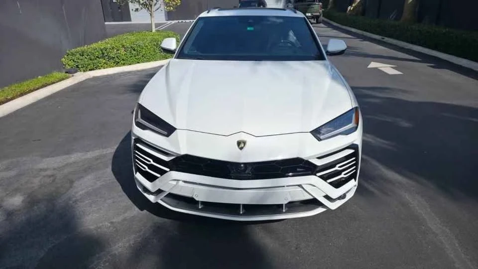2019 Lamborghini Urus - Image 6 of 16