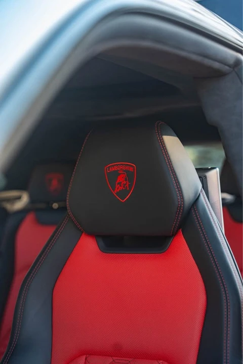 2019 Lamborghini Urus - Image 10 of 16