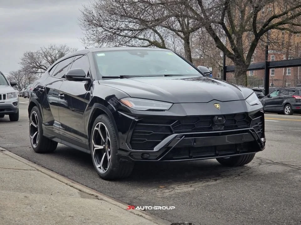 2019 Lamborghini Urus - Image 2 of 20