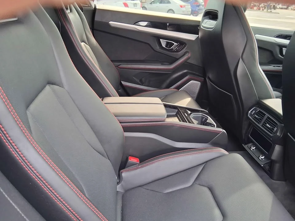 2019 Lamborghini Urus - Image 6 of 7