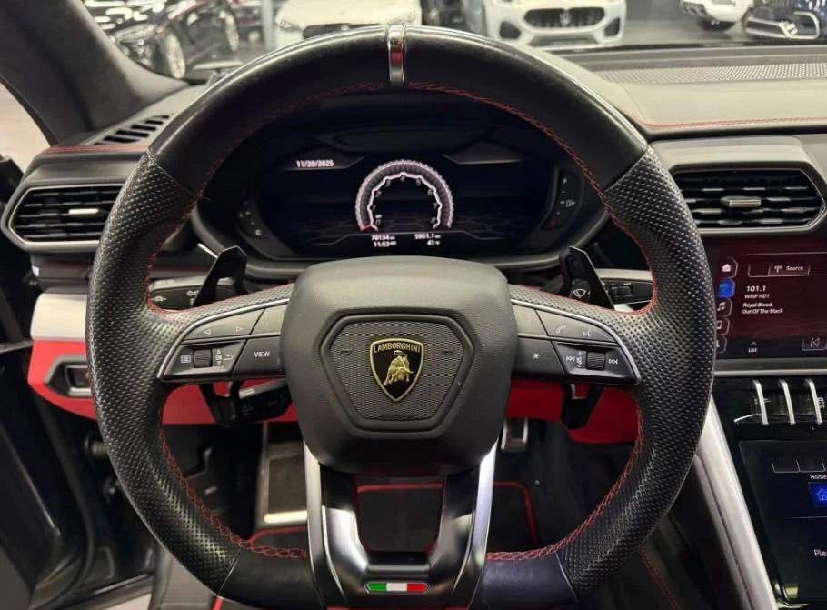 2019 Lamborghini Urus - Image 9 of 13